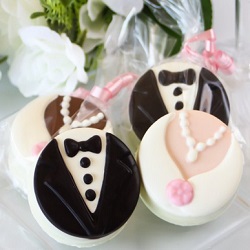 Bride and Groom Oreos